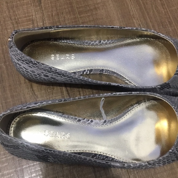 SEARS NWOT snakeskin pattern flats size 7 - Picture 8 of 9